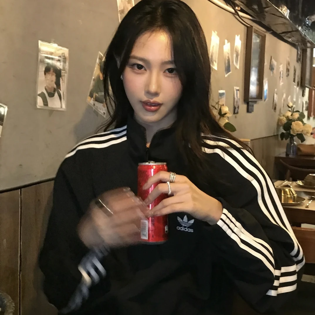 adidas阿迪达斯【双旦礼】男女夏金珍妮@陈冠希同款外套KB2466