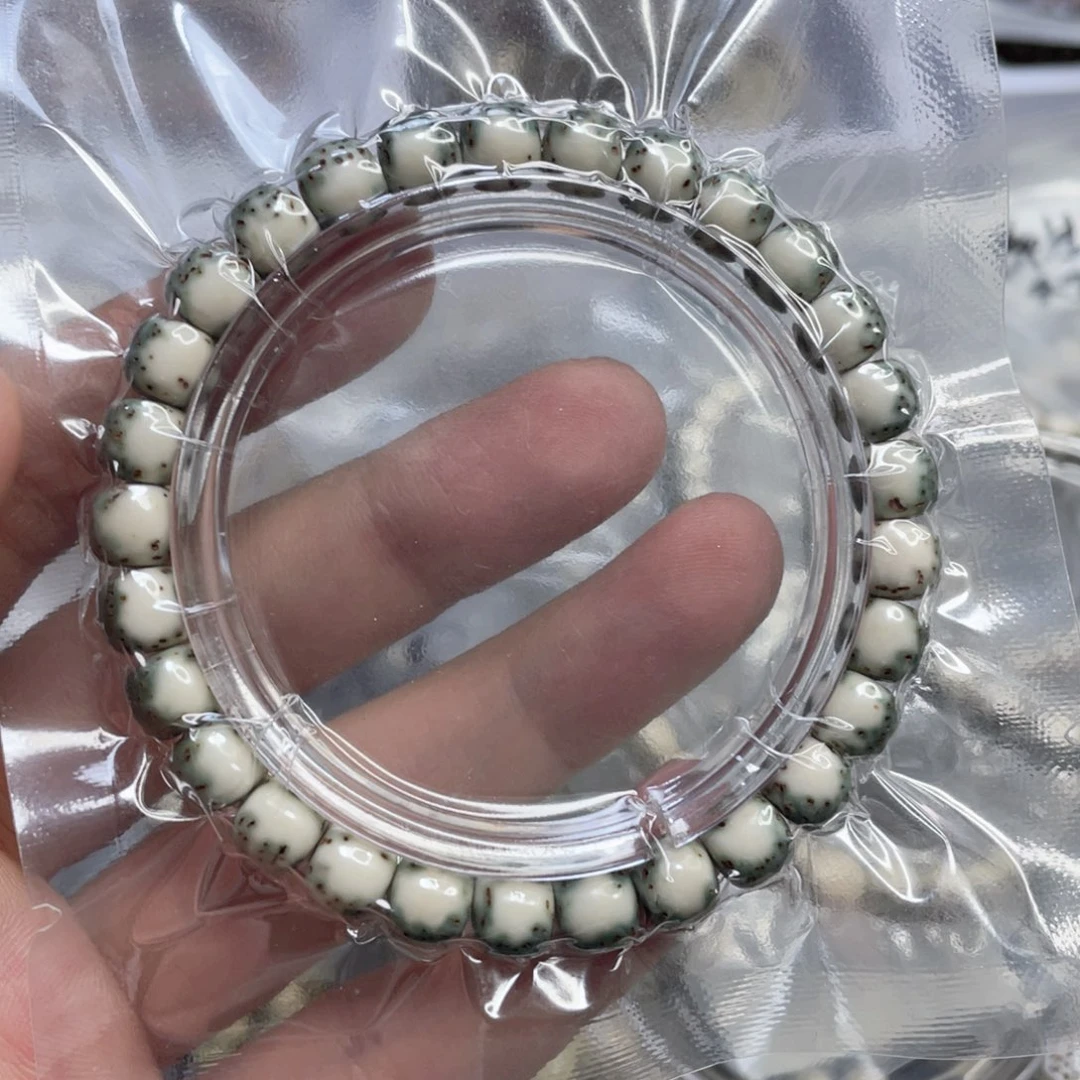 ****神星月菩提手串绿背河豚