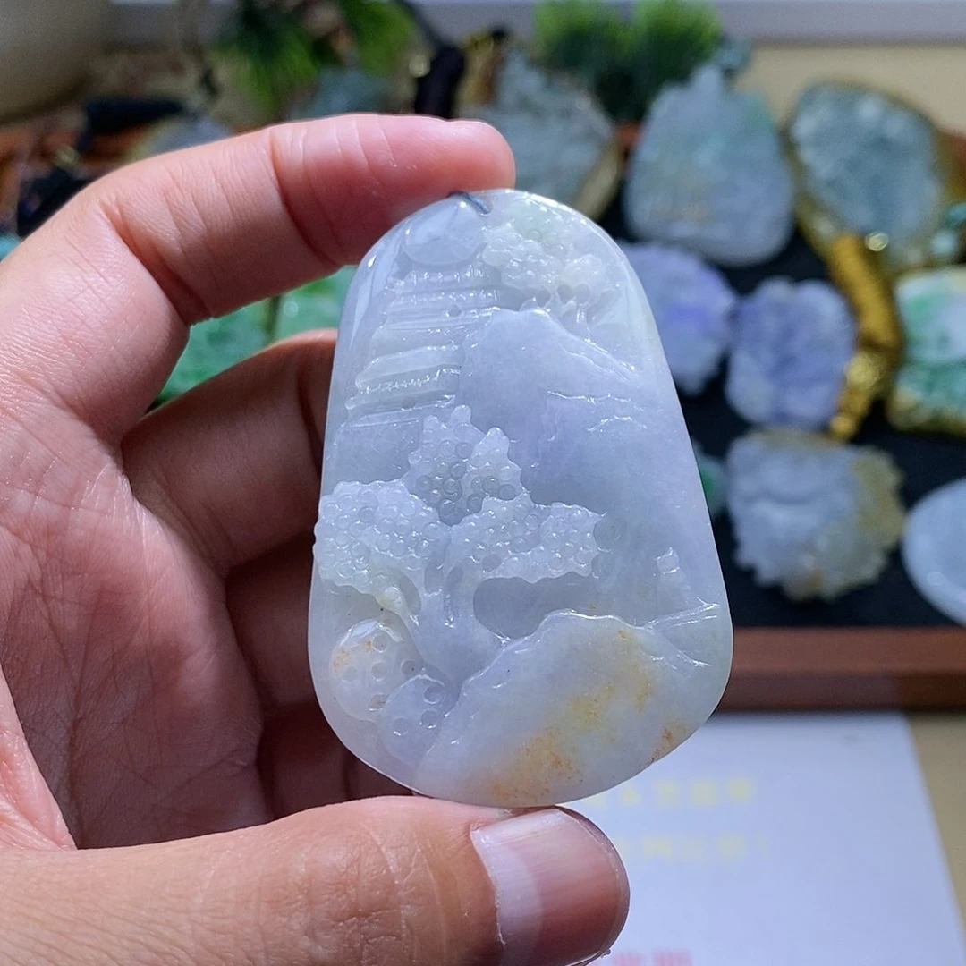 【闪购商品】翡翠颈饰未镶嵌山水