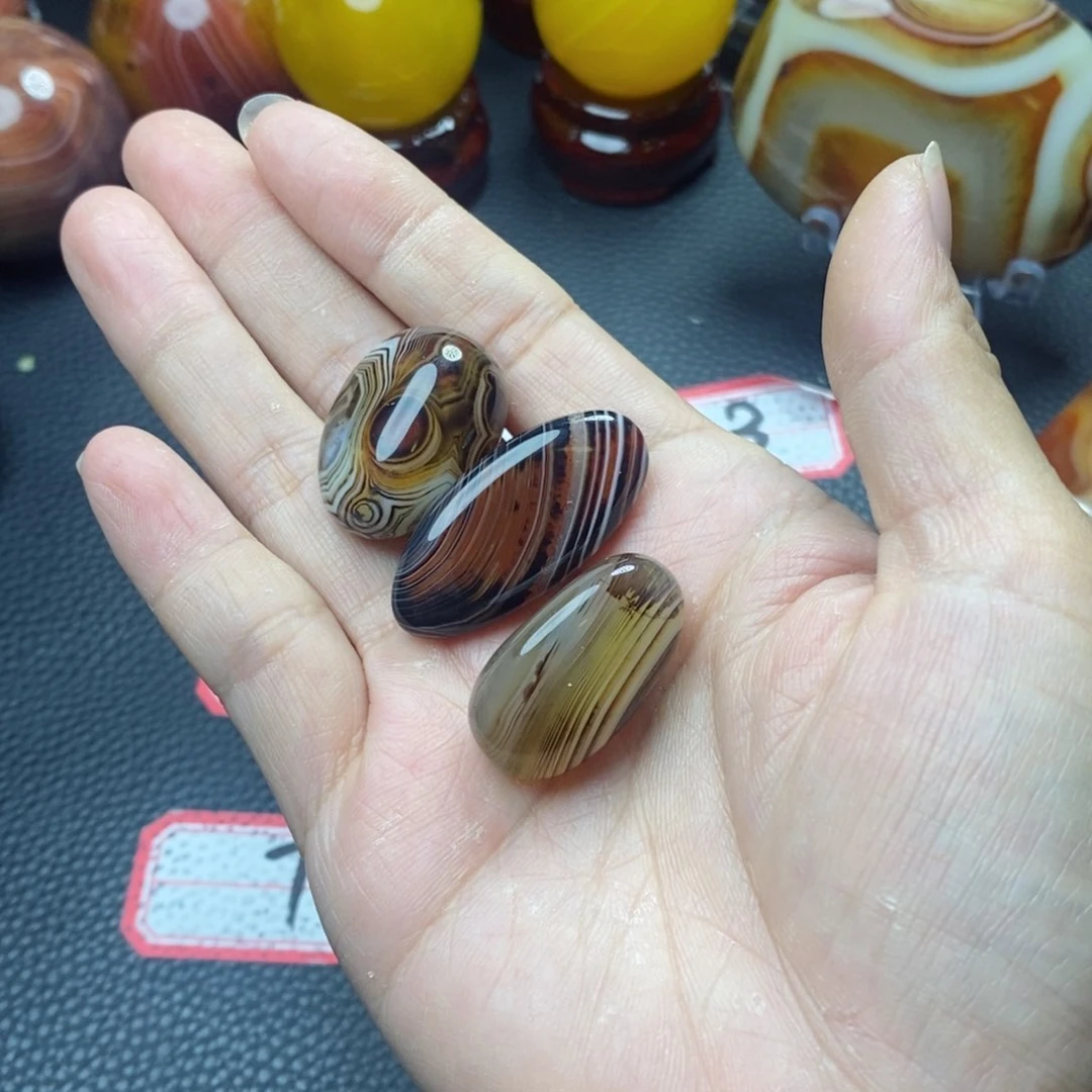 玛瑙/玉髓颈饰未镶嵌娟*