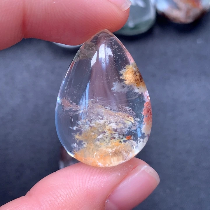 未镶嵌颈饰水晶水晶