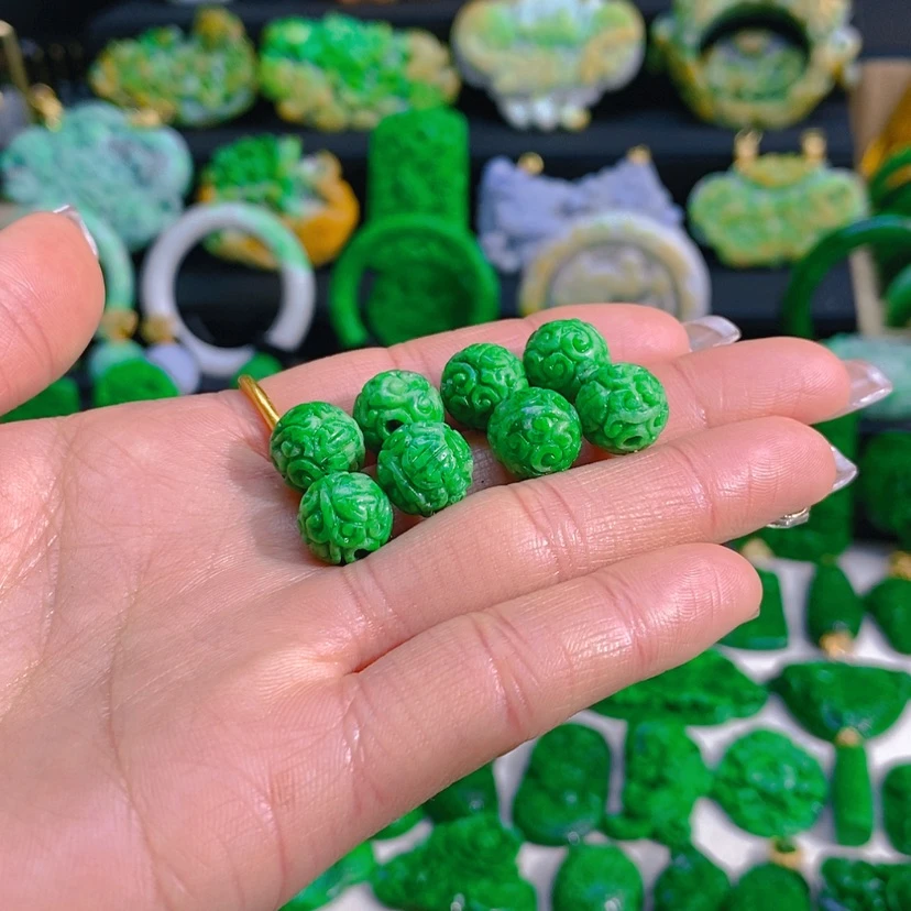 【闪购商品】翡翠颈饰未镶嵌阳绿单珠卡11mm