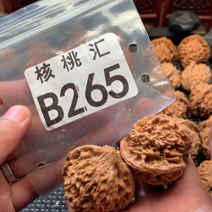 吊坠文玩核桃百花山