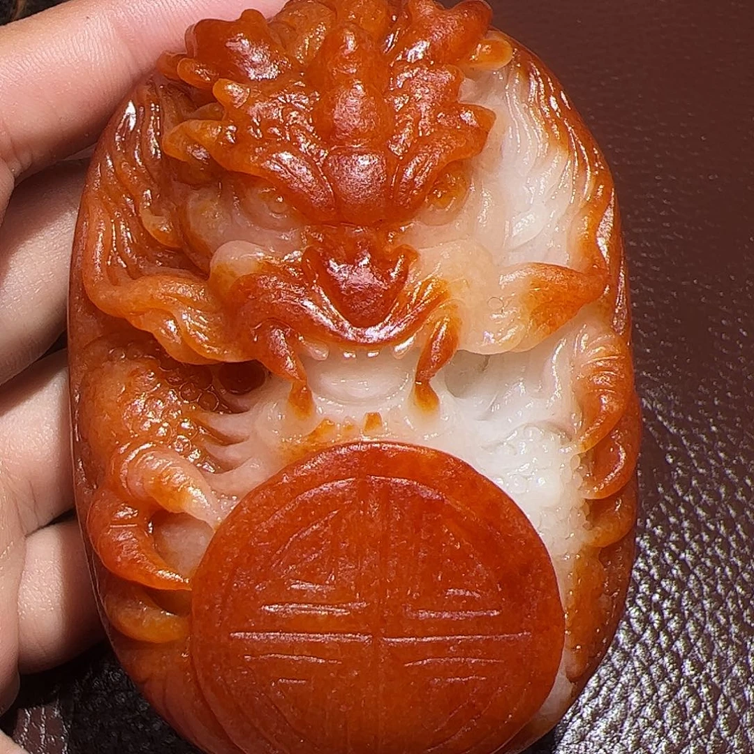 程***鹏和田玉未镶嵌颈饰