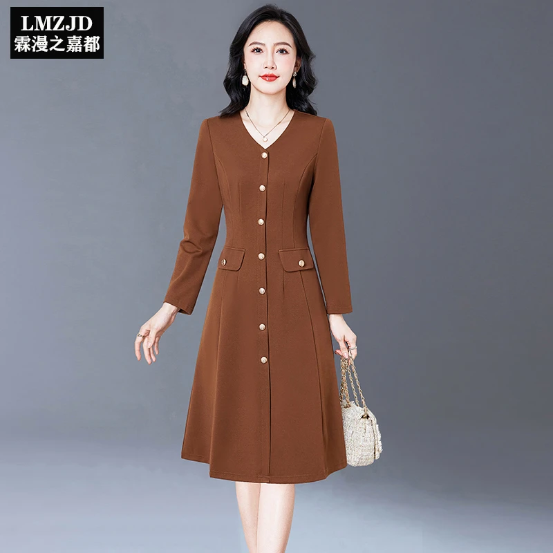 咖色大码长袖连衣裙2025春秋新款洋气显瘦收腰中长款内搭打底裙女