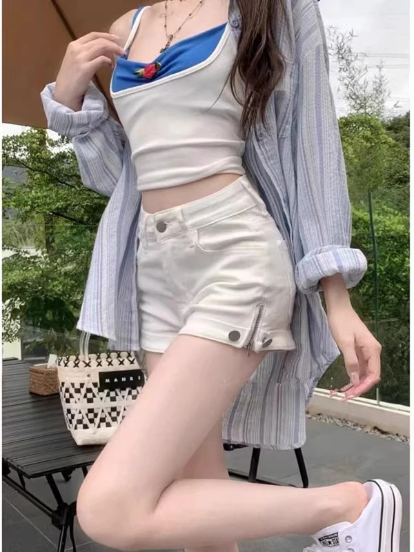 白色小众侧边拉链紧身牛仔短裤女夏季辣妹修身显瘦包臀热裤子潮