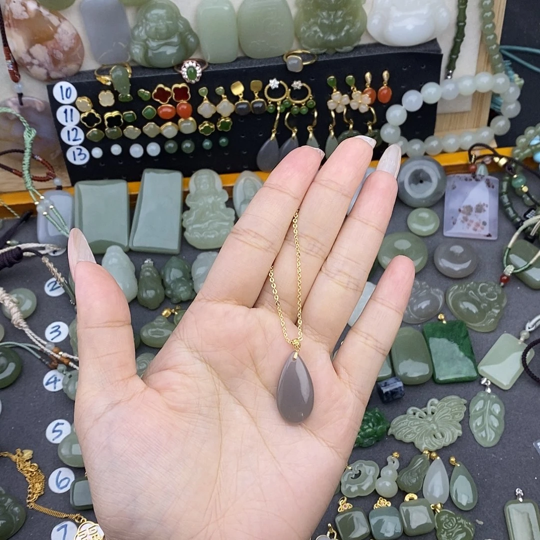 和田玉18K金镶嵌吊坠(不含链)