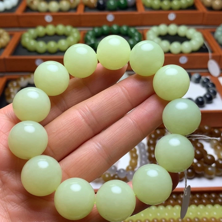 和田玉手串未镶嵌