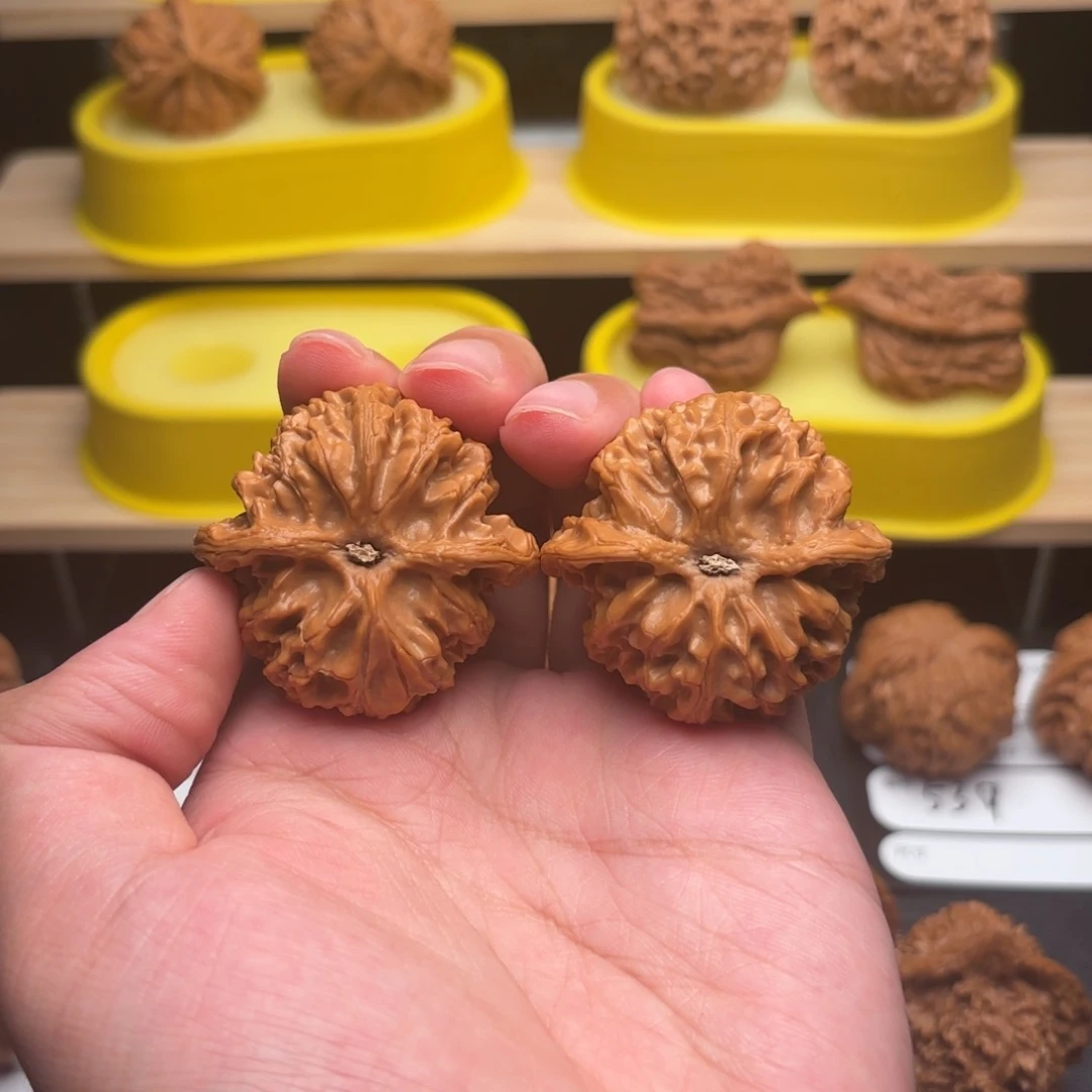 明***。文玩核桃把件44苹果园503