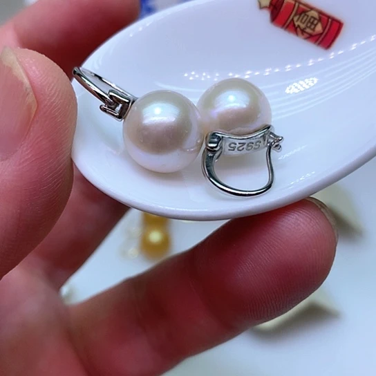 银S925镶嵌淡水珍珠耳饰