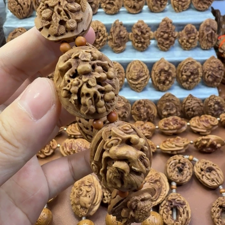 桃核吊坠桃核雕刻材质吉祥八宝