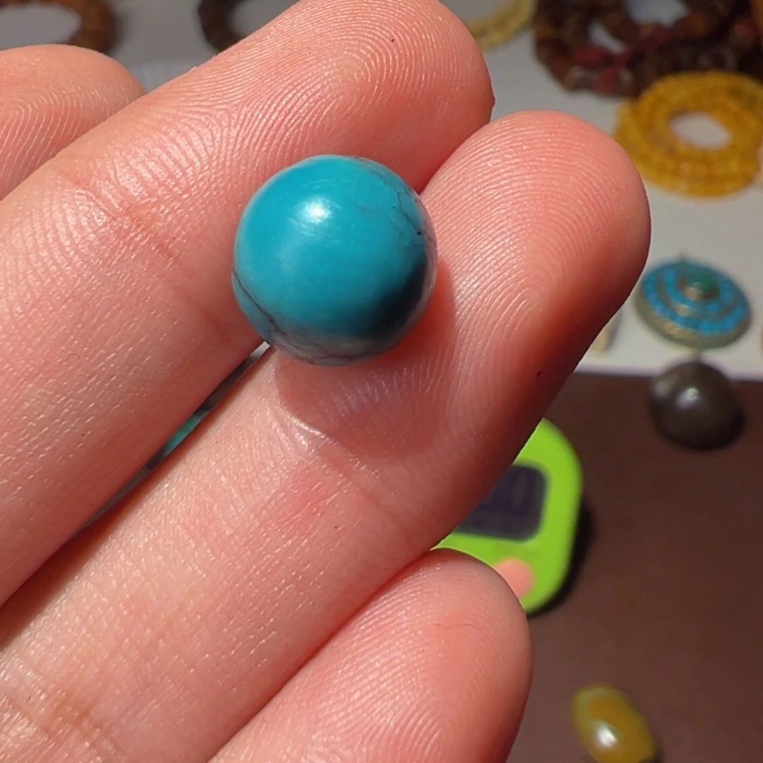 @***问琉璃吊坠（不含链）