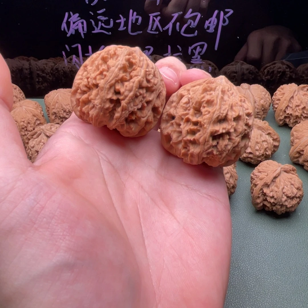 把件核桃40全品皇家正圆