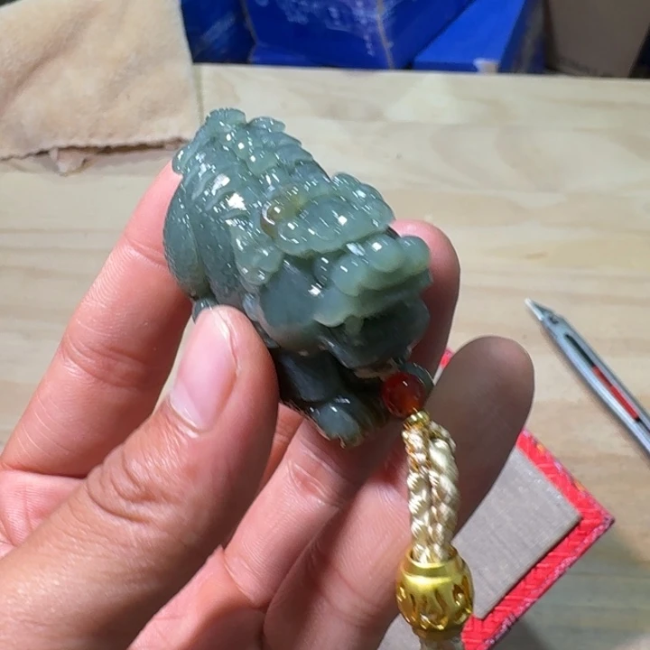 未镶嵌和田玉（糖玉）挂件