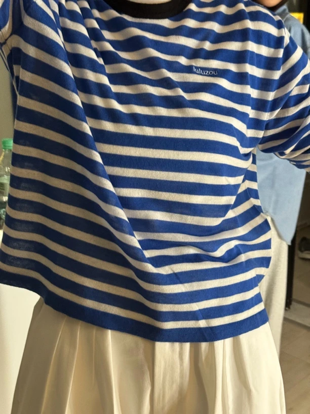 luluzou撞色圆领蓝白条纹打底长袖9675