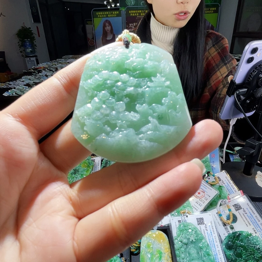 颈饰未镶嵌翡翠一