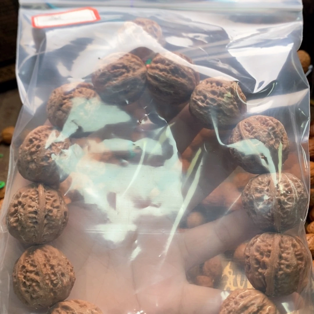 文玩核桃手串欧*克文玩核桃八棱