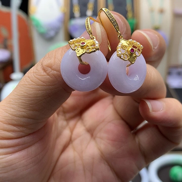 未镶嵌翡翠耳饰翡翠耳饰