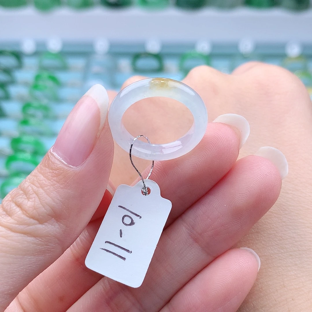 翡翠戒指未镶嵌葬****马缅甸翡翠A货