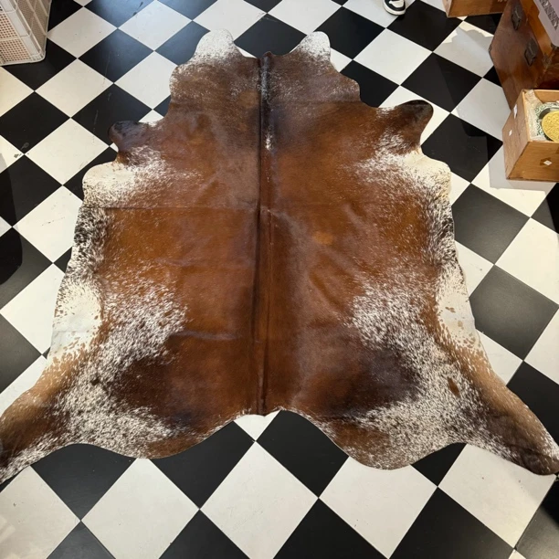 【本尼家】K2128 245x215cm专拍牛皮地毯家用轻奢