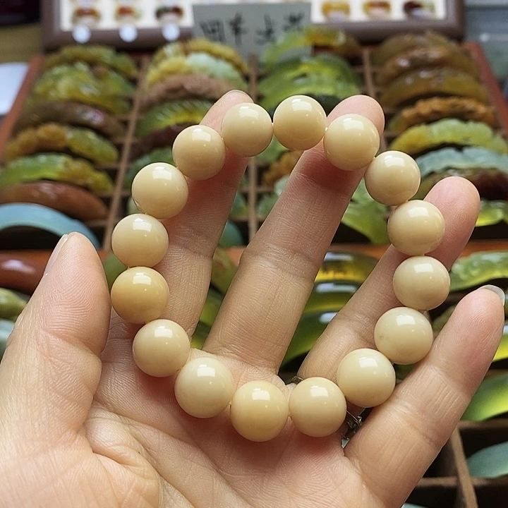 未镶嵌蛇纹石玉手链