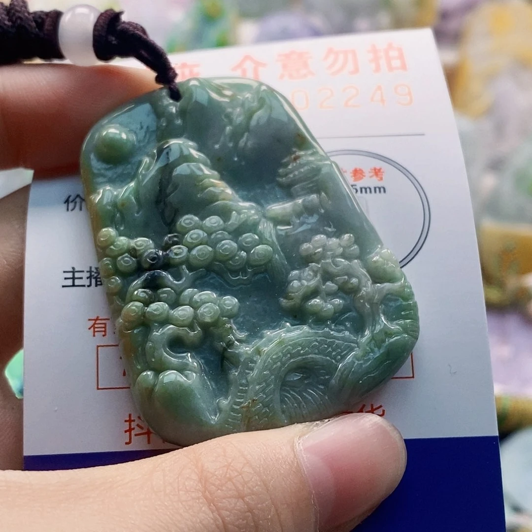 吊坠(不含链)未镶嵌翡翠