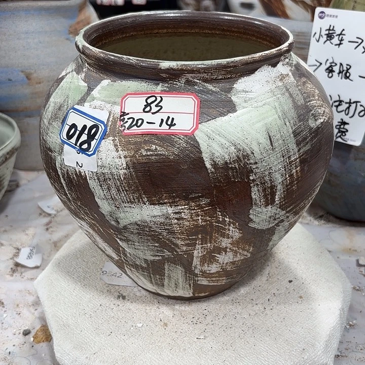 摆件高20，口14，无孔83