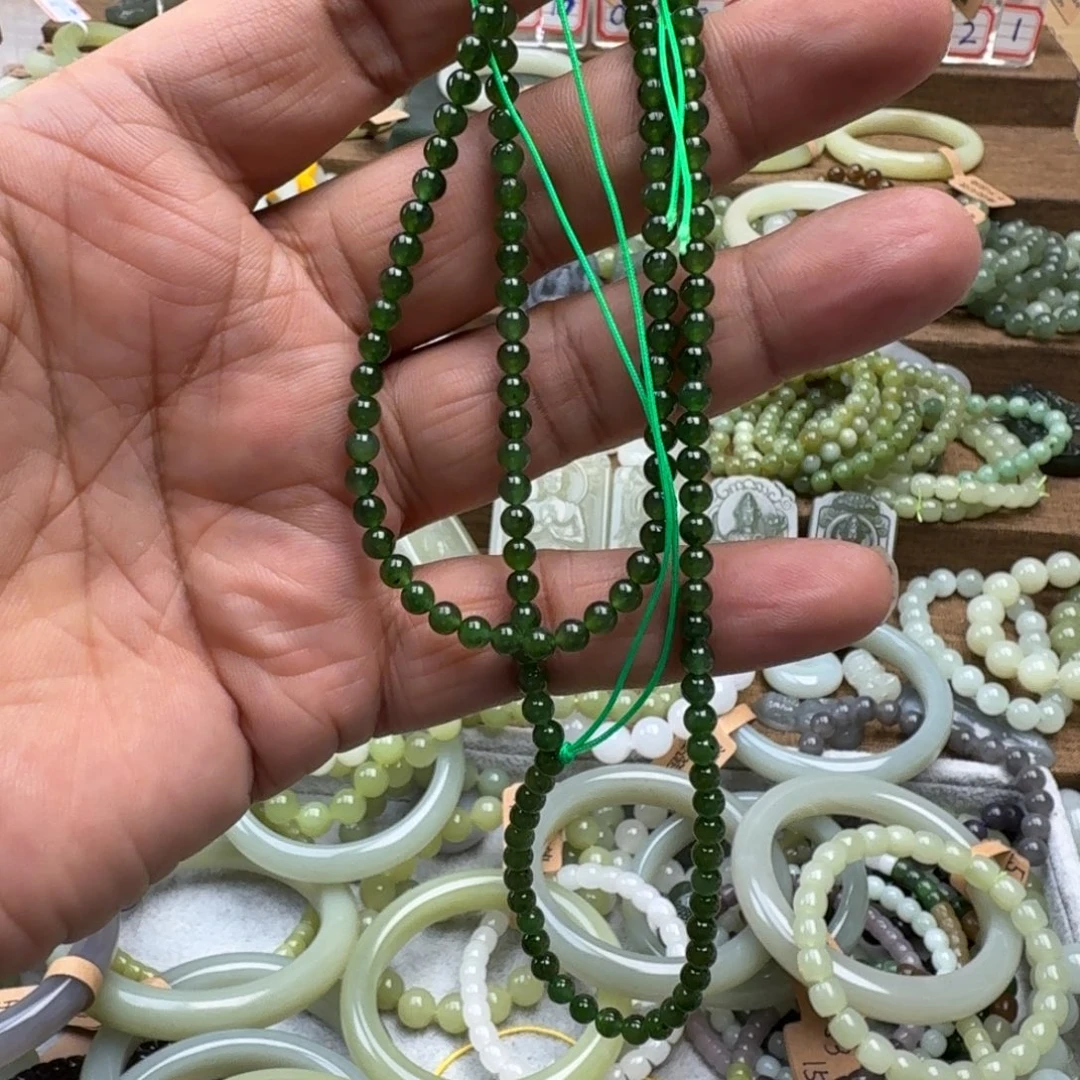 和田玉未镶嵌手链