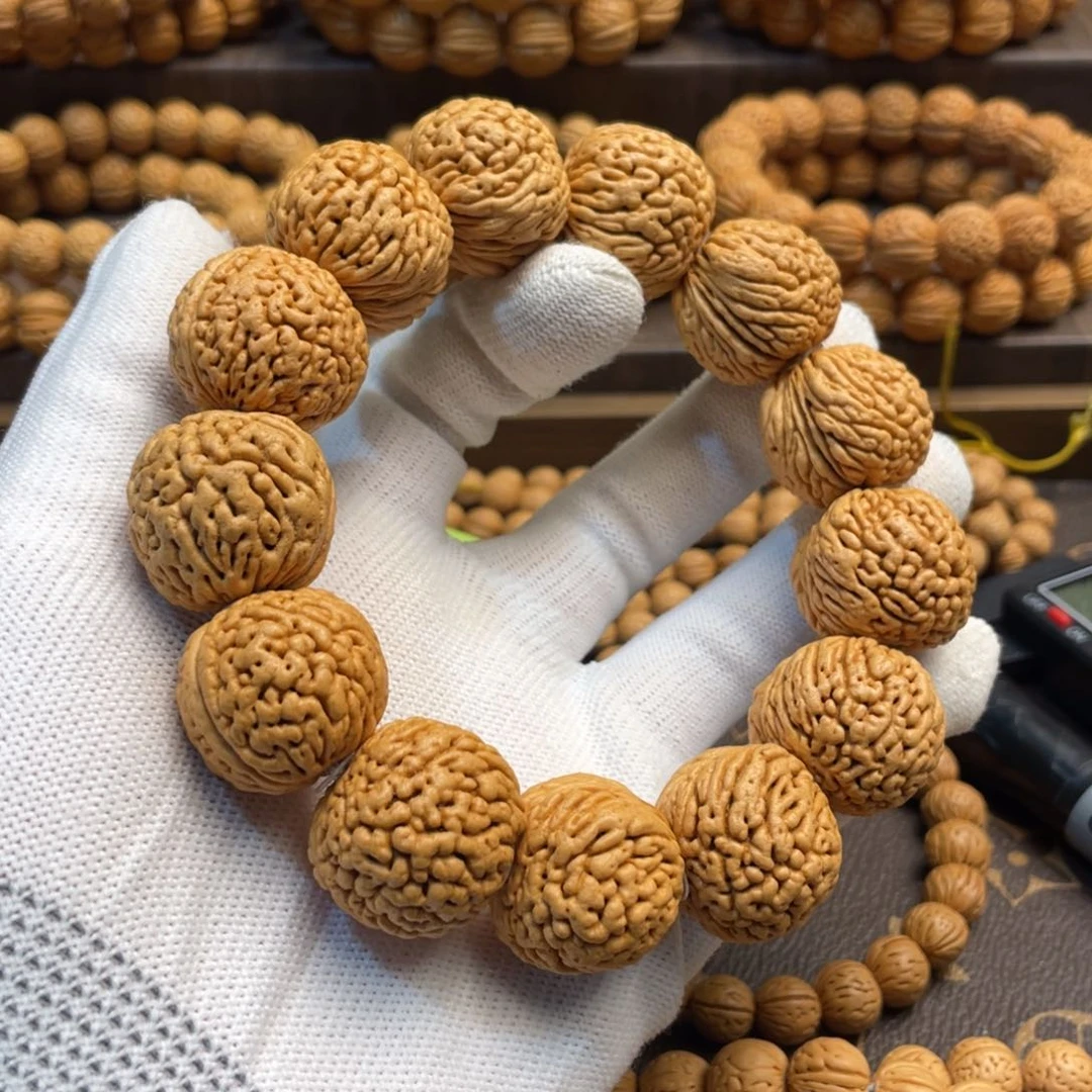 手串桃核龙鳞凤尾