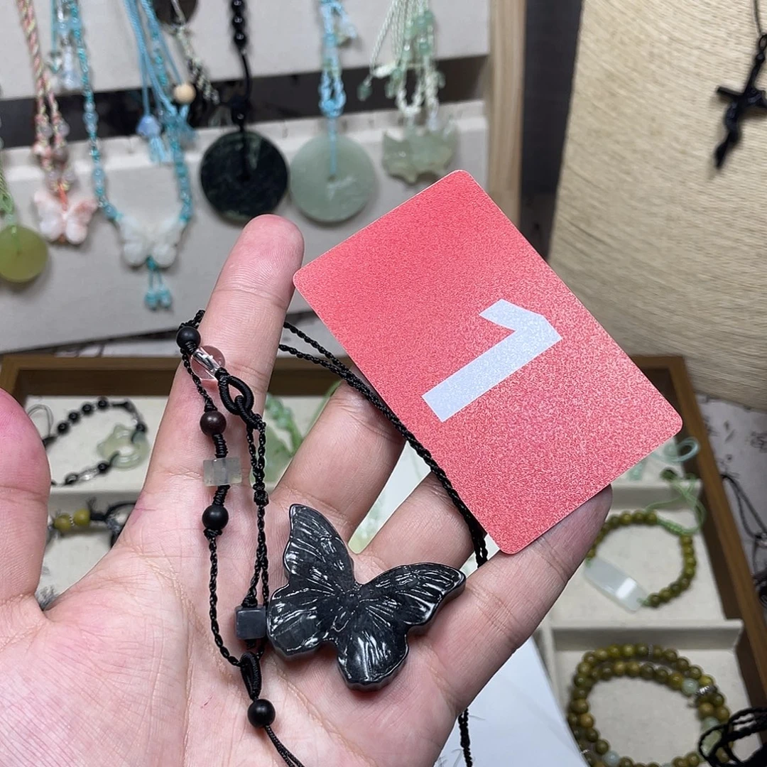 蛇纹石玉合金颈饰