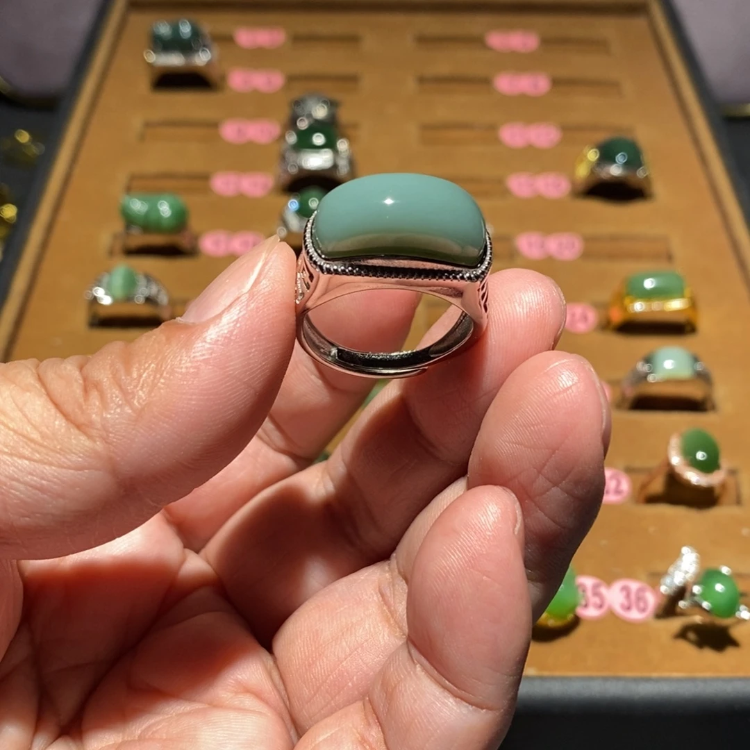 和田玉未镶嵌戒指