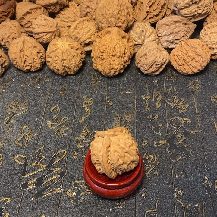 森***1文玩核桃吊坠文玩核桃异形单只