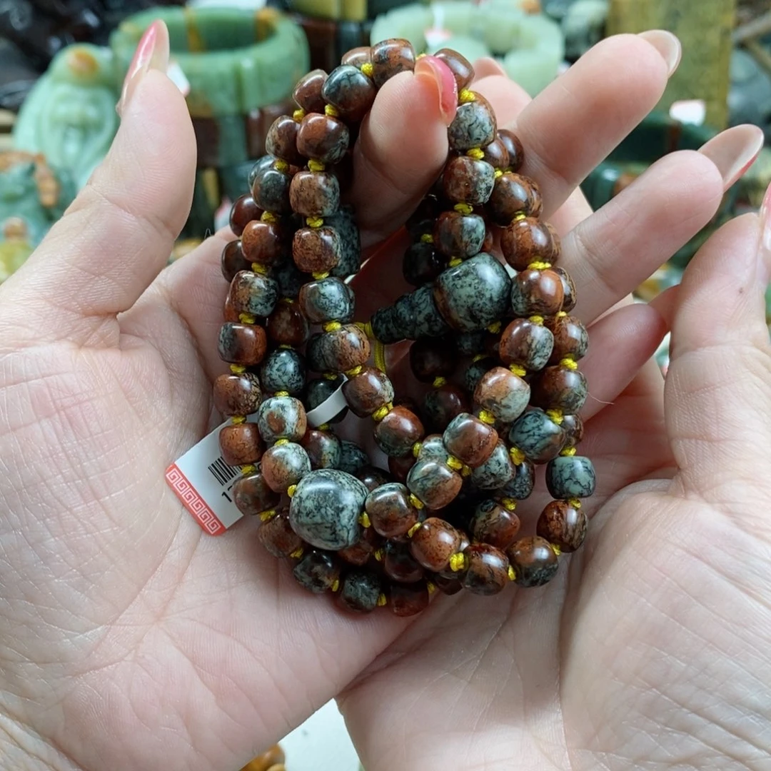 透闪石质玉颈饰未镶嵌y*