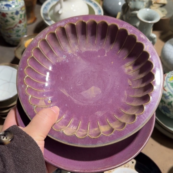 摆件底部有豁口宋钧瓷