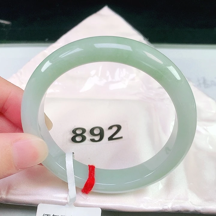 翡翠未镶嵌手镯892