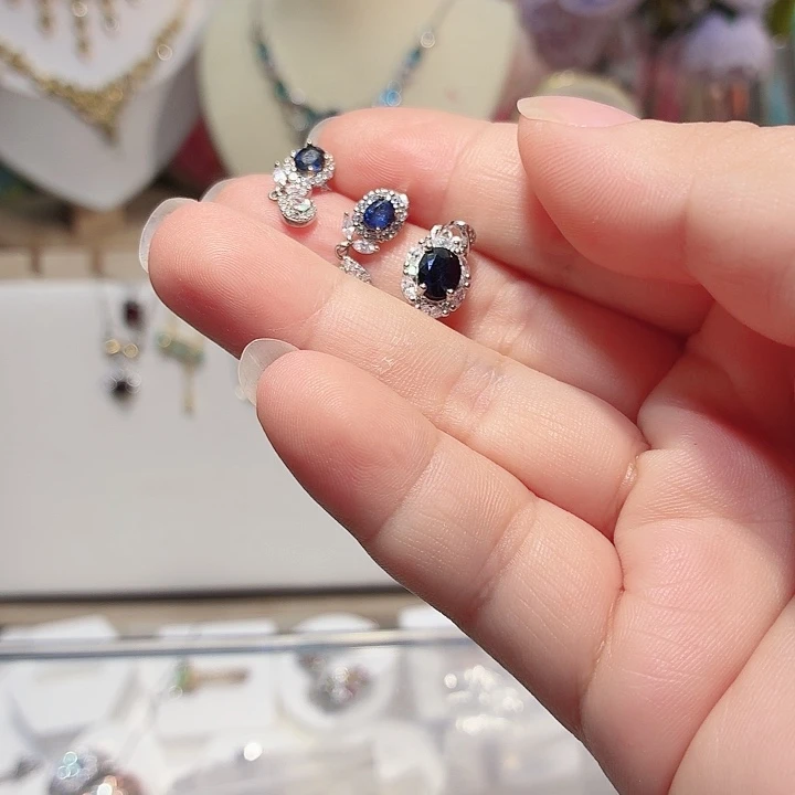 蓝宝石颈饰银S925镶嵌