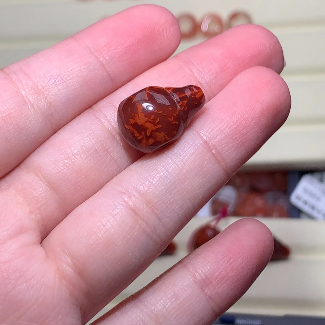 南红玛瑙未镶嵌珠宝半成品牛血红三通