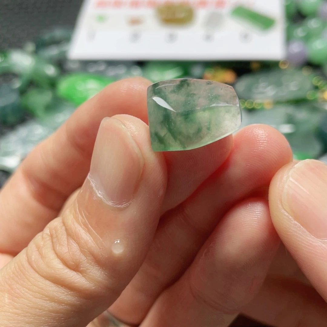 定制翡翠未镶嵌翡翠