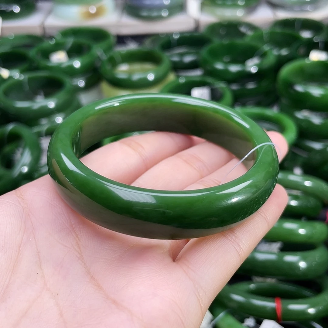 和田玉（碧玉）手镯未镶嵌