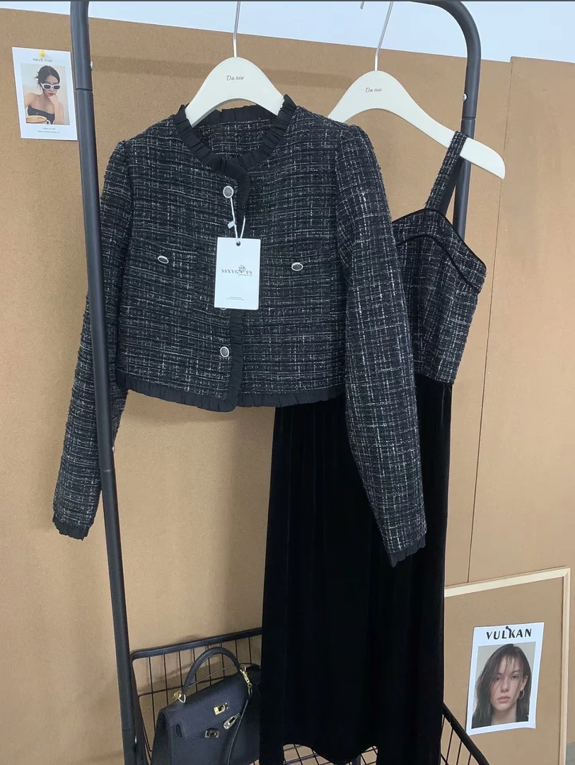 6318赫本风金丝绒连衣裙女秋冬小香风外套两件套装长袖拼接小黑裙