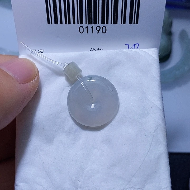 翡翠未镶嵌颈饰天光墟翡翠市场现金代购