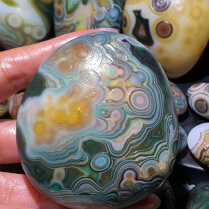 玛瑙/玉髓未镶嵌珠宝奇石63