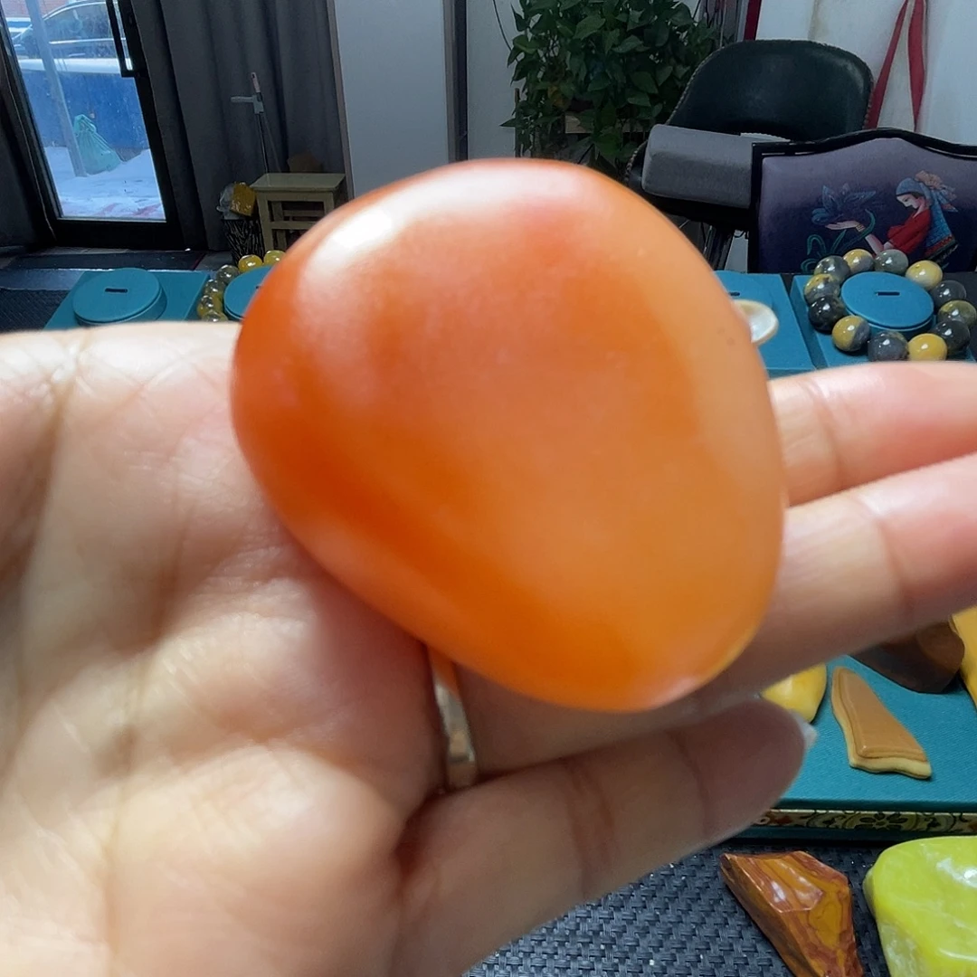 石英质玉（金丝玉）未镶嵌珠宝奇石