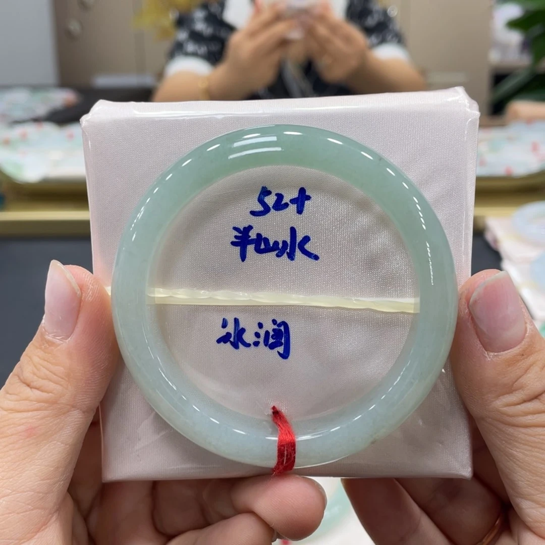 未镶嵌手镯翡翠翡翠