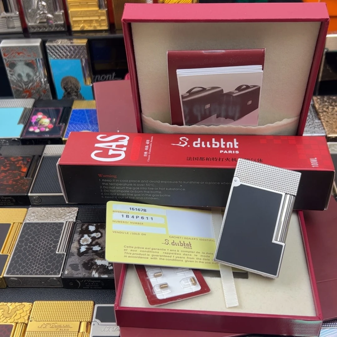 都柏特黑银磨砂朗声打火机