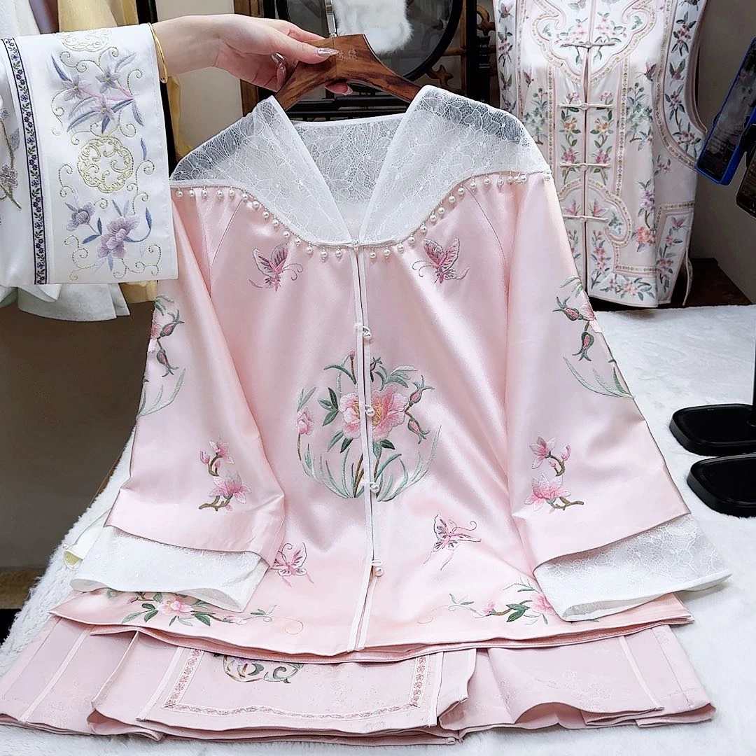 织绣真丝粉色对襟团花外套