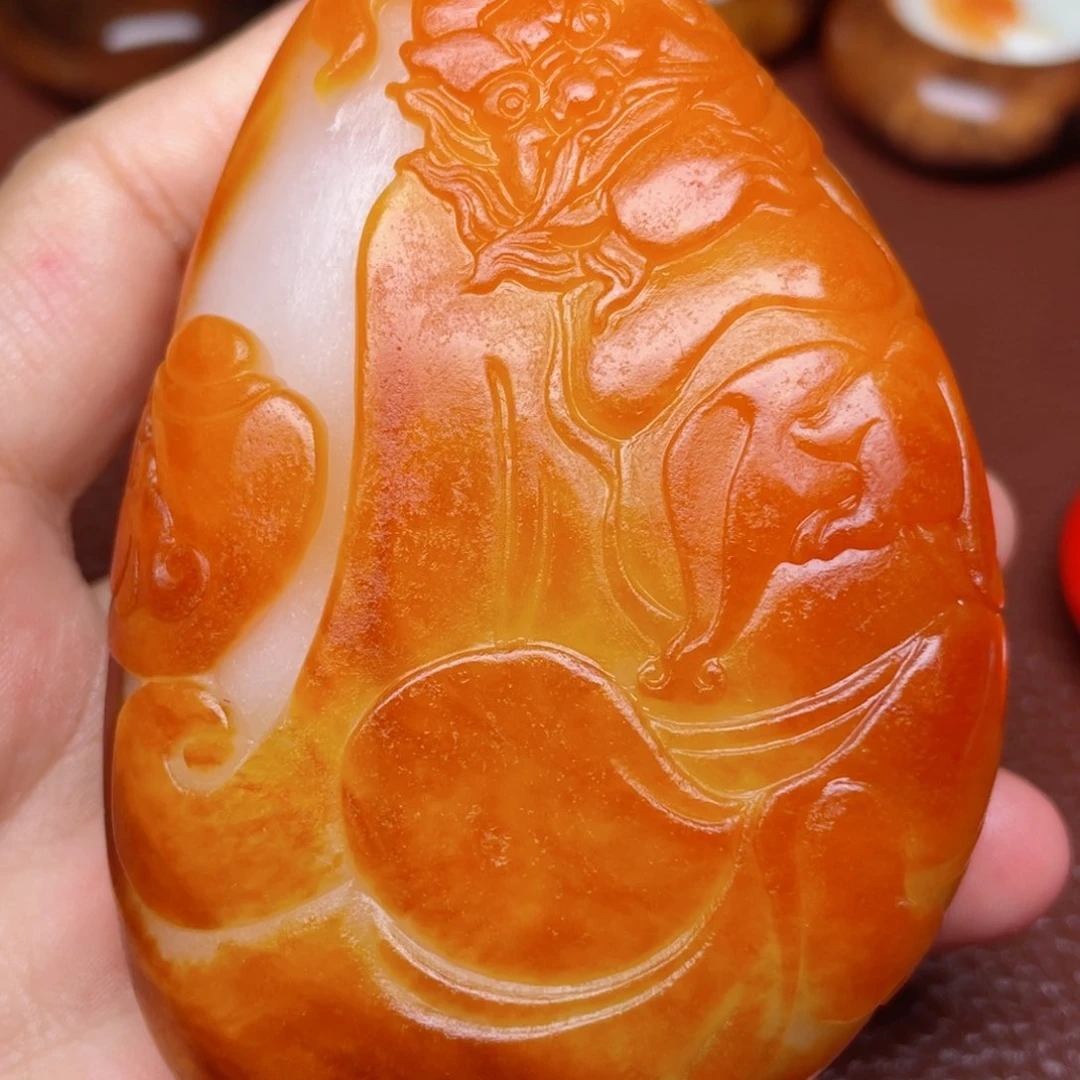 和田玉颈饰未镶嵌猴*