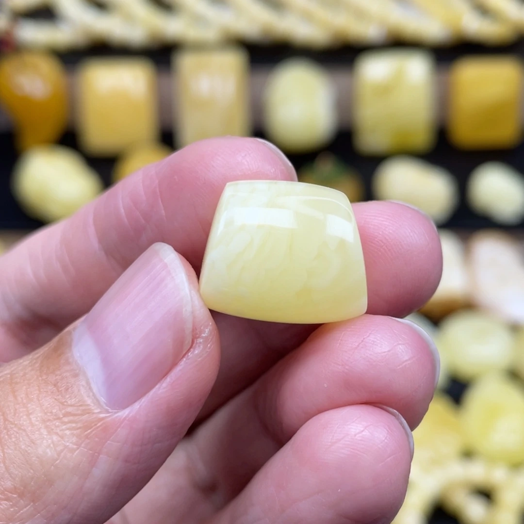 琥珀未镶嵌裸石琥珀蜜蜡
