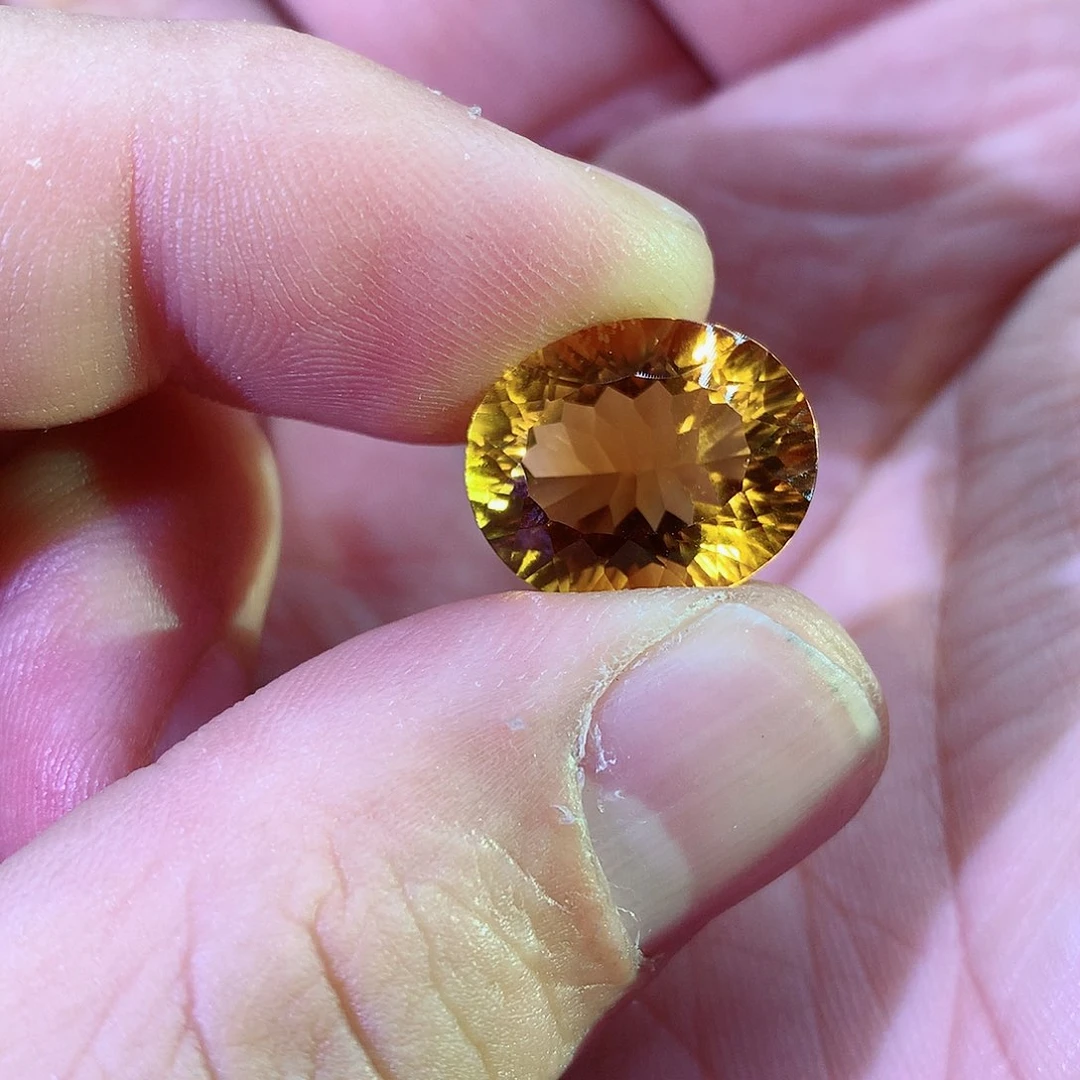 黄晶裸石未镶嵌天*