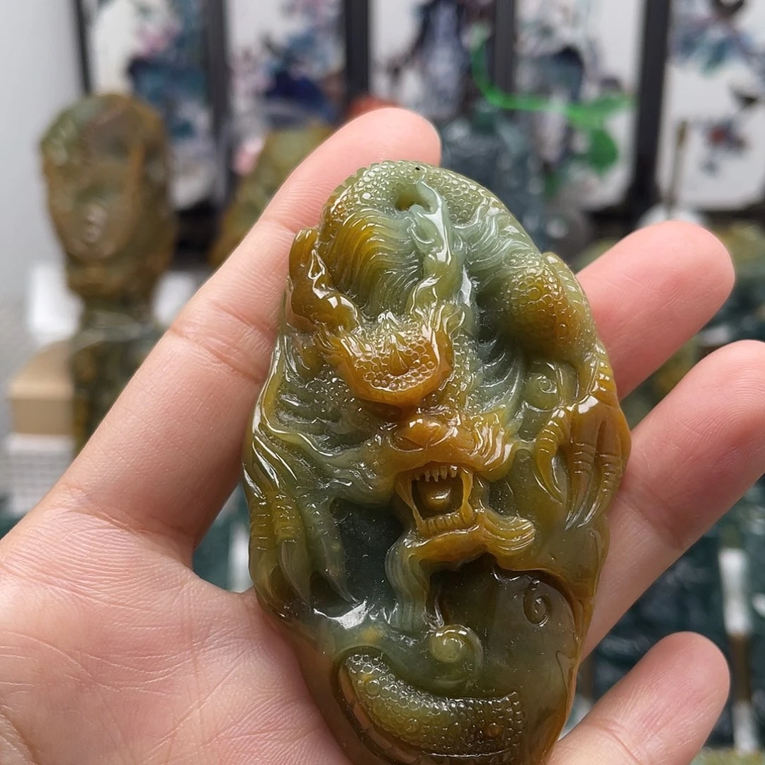 颈饰未镶嵌翡翠天然翡翠a货龙